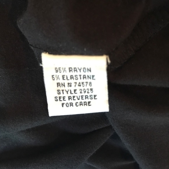 Black Cache top with sequin detail - Picture 5 of 6